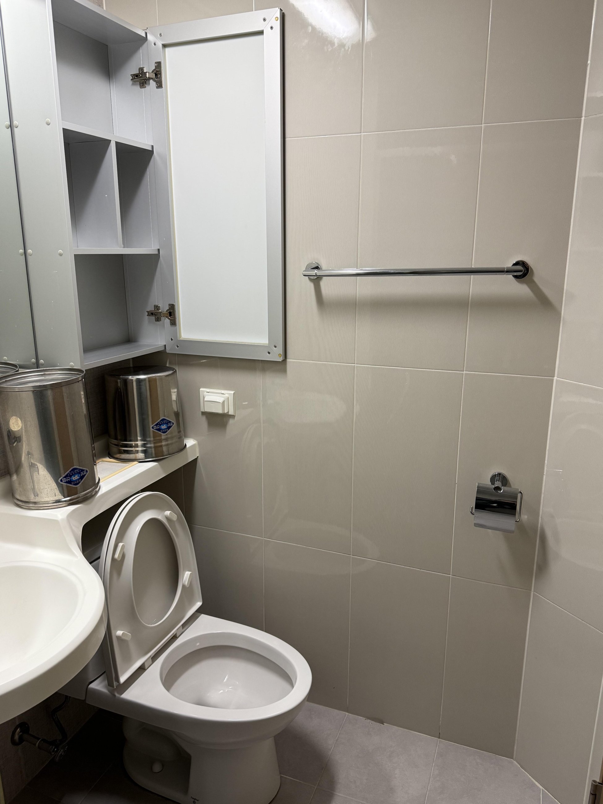 Frontier Bathroom