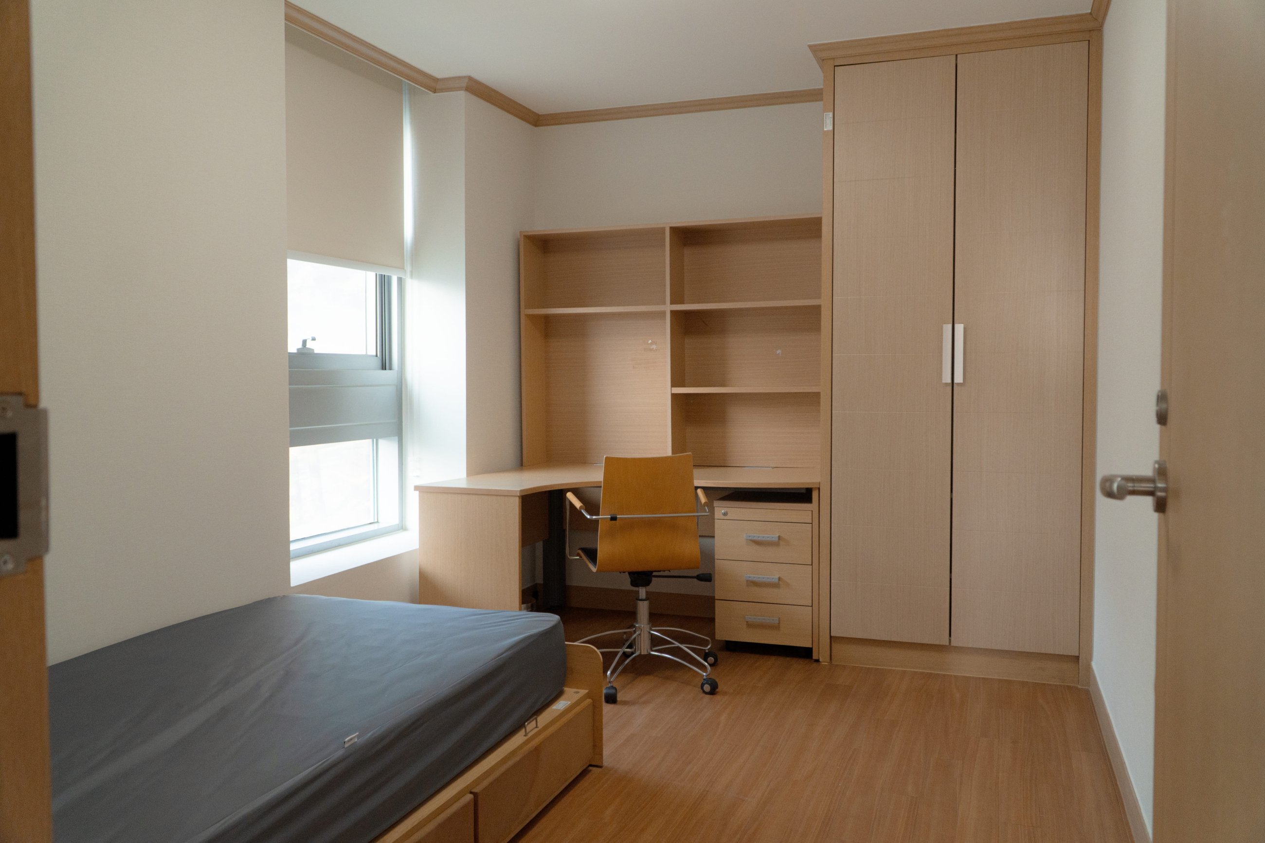 3-Person Unit